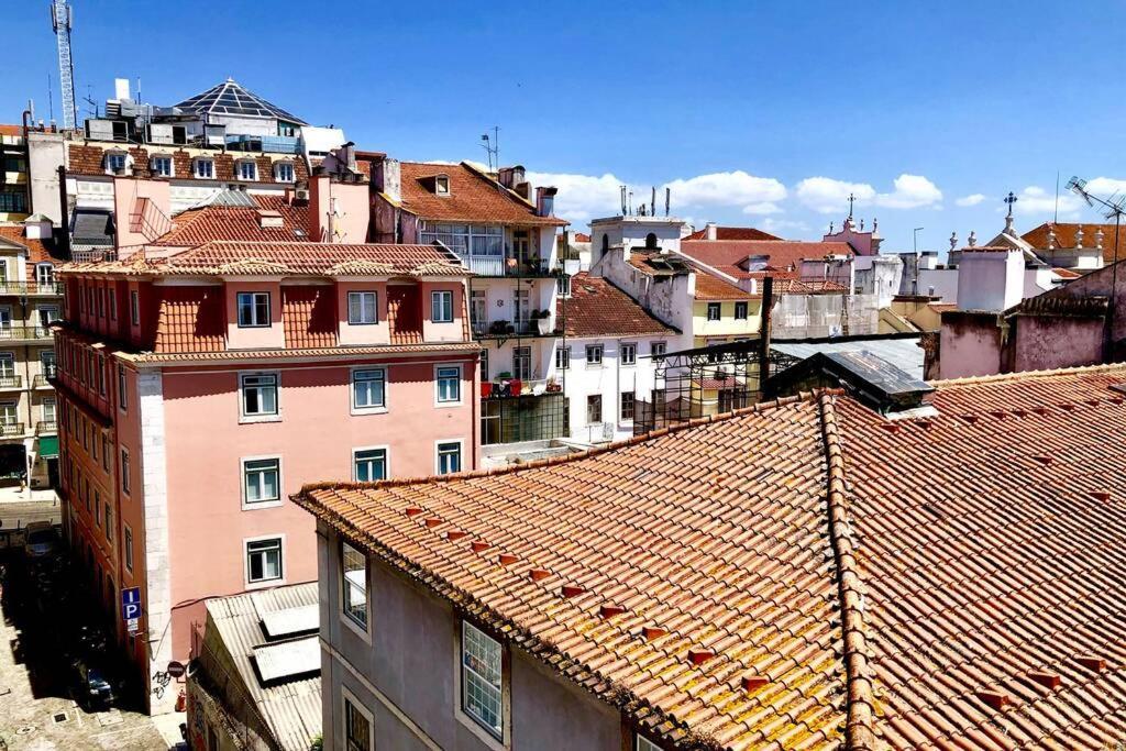32 Top - Center Of Lisbon Duplex Apartment, Barrio Alto Exteriör bild