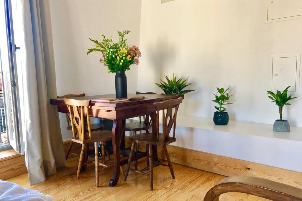 32 Top - Center Of Lisbon Duplex Apartment, Barrio Alto Exteriör bild